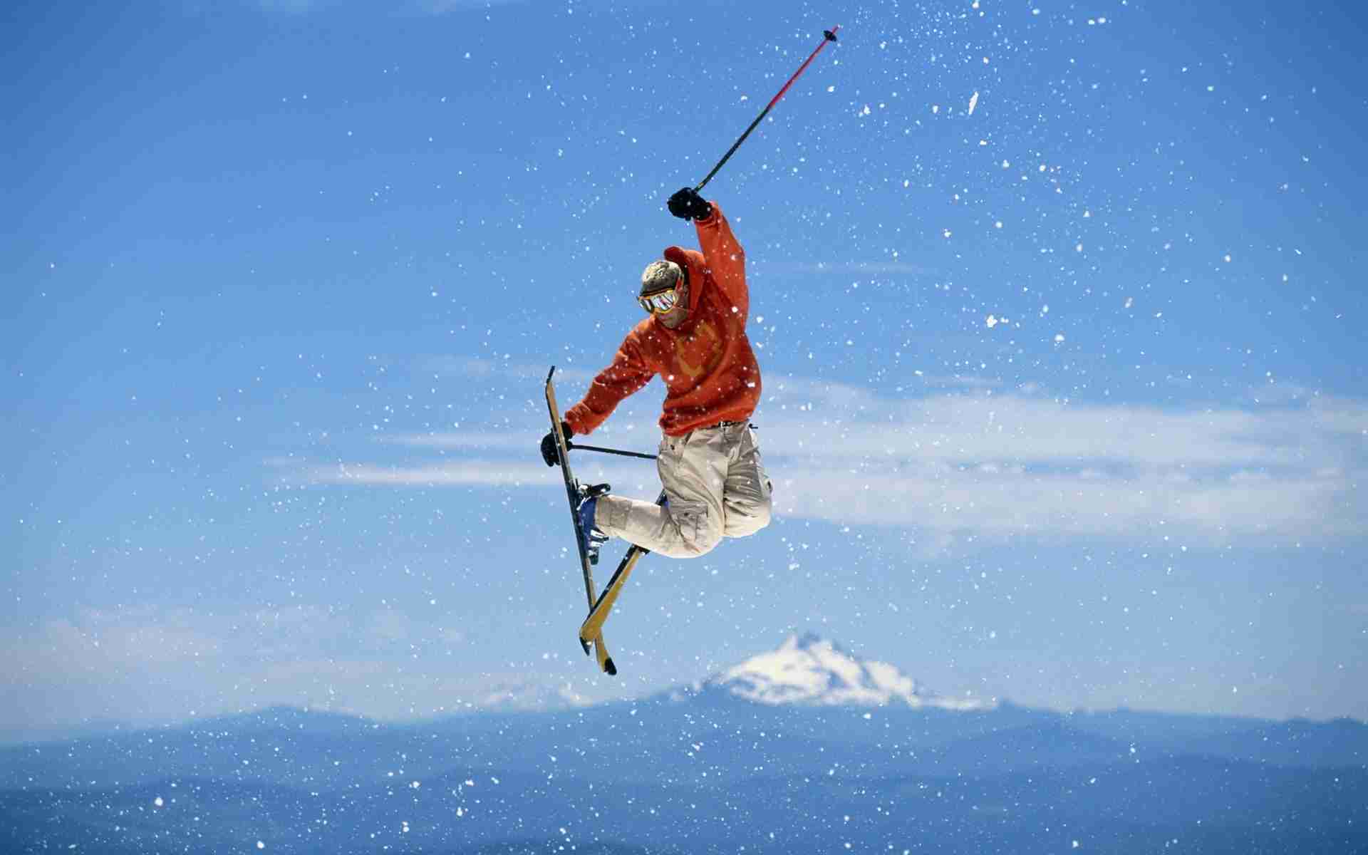 Спорт Зимние горные лыжи, трюк, полет обои рабочий стол