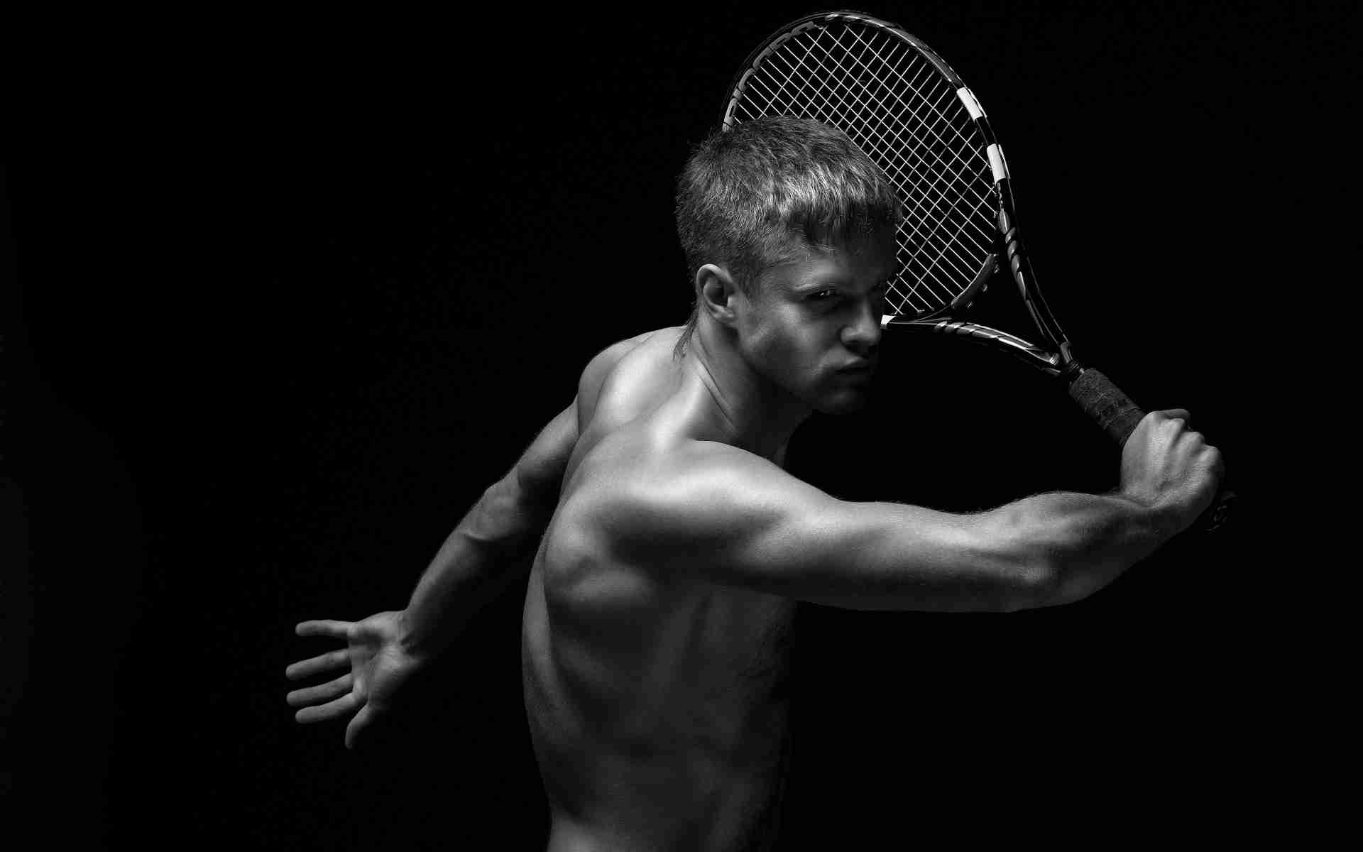 Спорт Теннис парень, ракетка, торс, тело обои рабочий стол