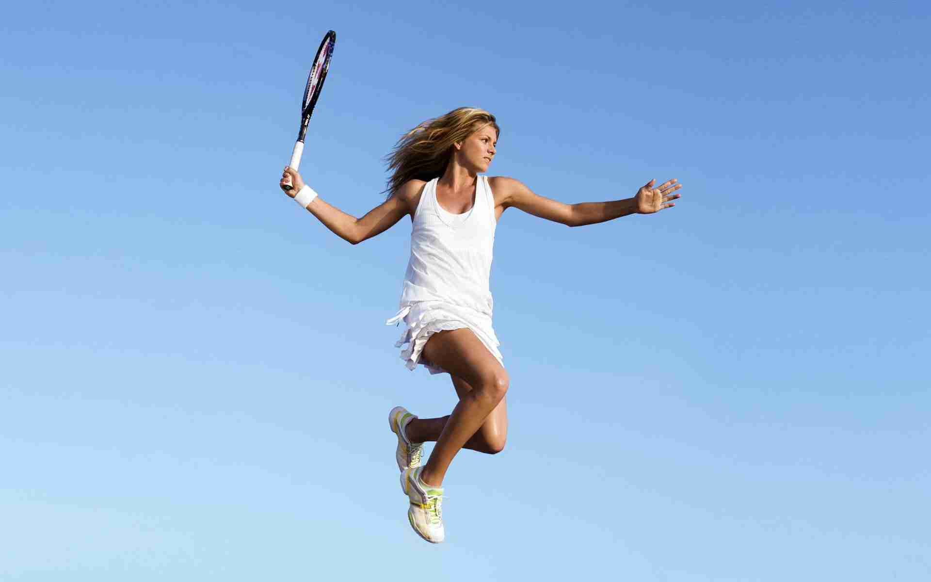 Спорт Теннис мария кириленко, ракетка, прыжок, рука обои рабочий стол